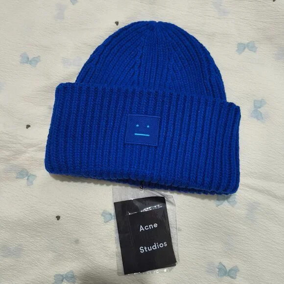 Acne Studios Ribbed Knit Beanie With Folded Brim - Picture 1 of 5